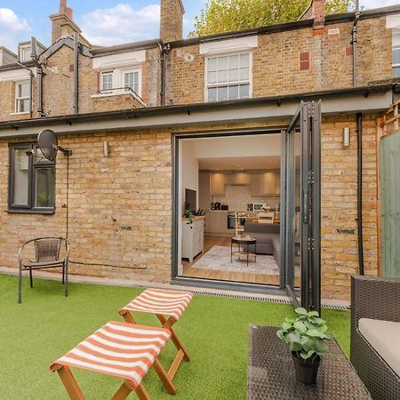 Three-Bedroom Bliss In London Town Exterior photo