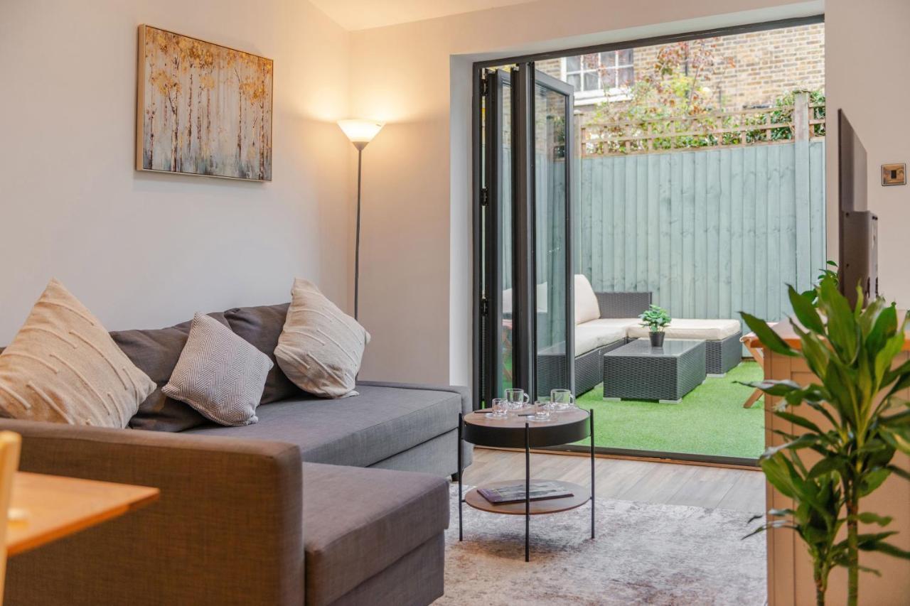 Three-Bedroom Bliss In London Town Exterior photo